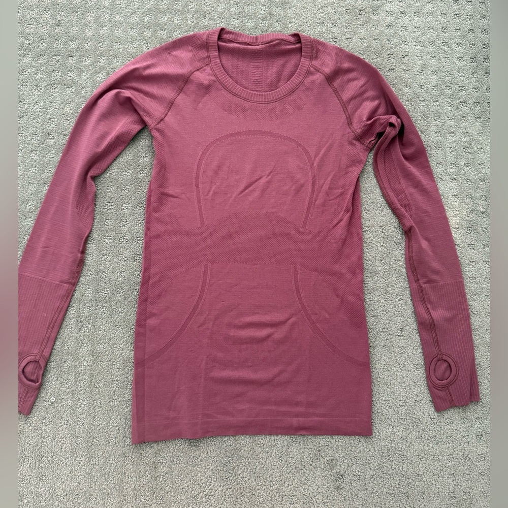 Lululemon Swiftly Tech Long Sleeve size 6